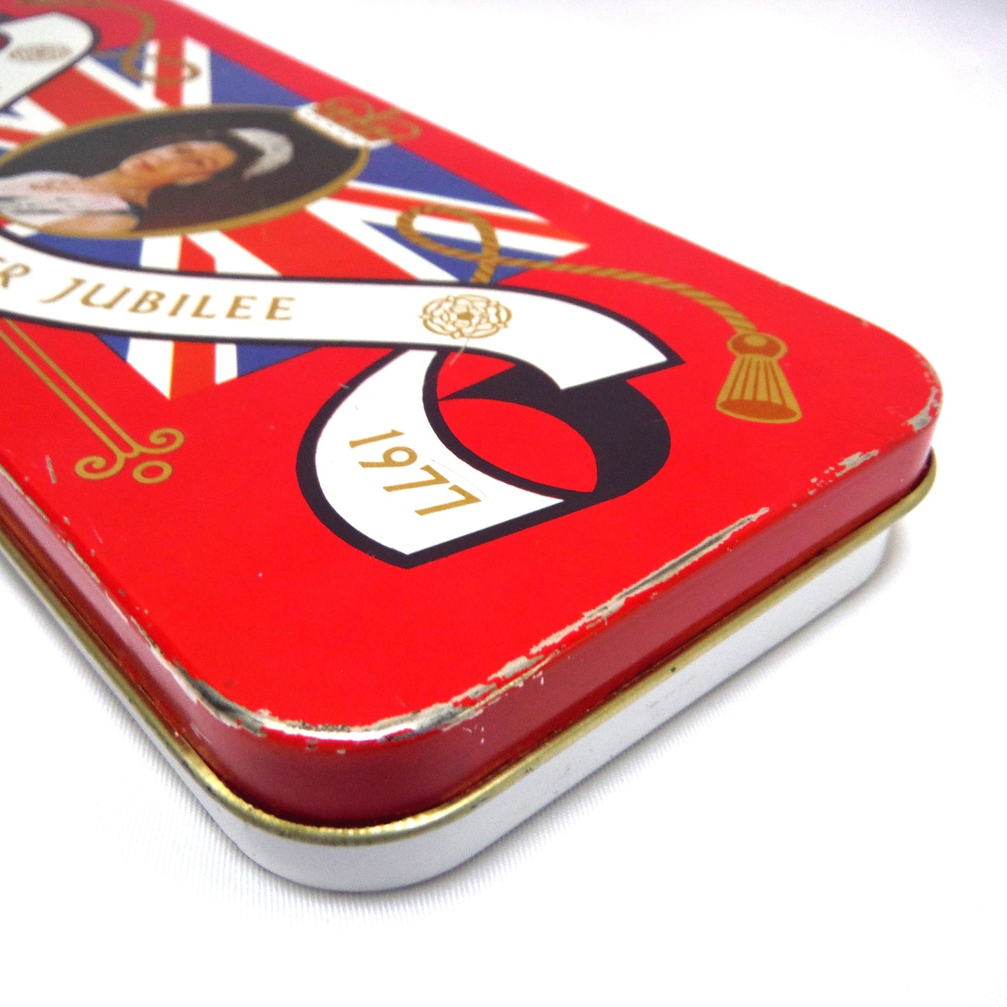 1952-1977 The Queen's Silver Jubilee Collectible Tin Can by Lovell's Famous English Toffee!