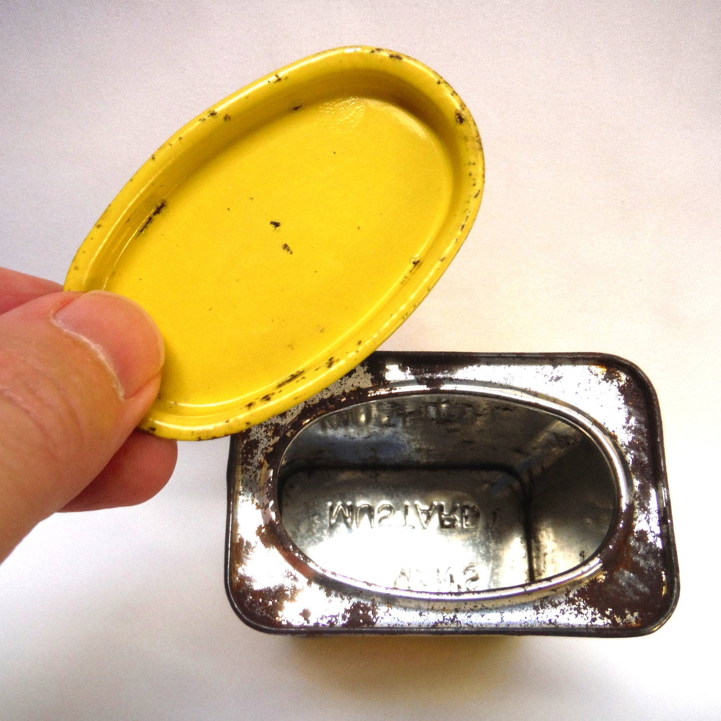 Vintage 1977 Colman's Mustard Yellow Tin Celebration Container: 'THE QUEEN'S SILVER JUBILEE 1952-1977'