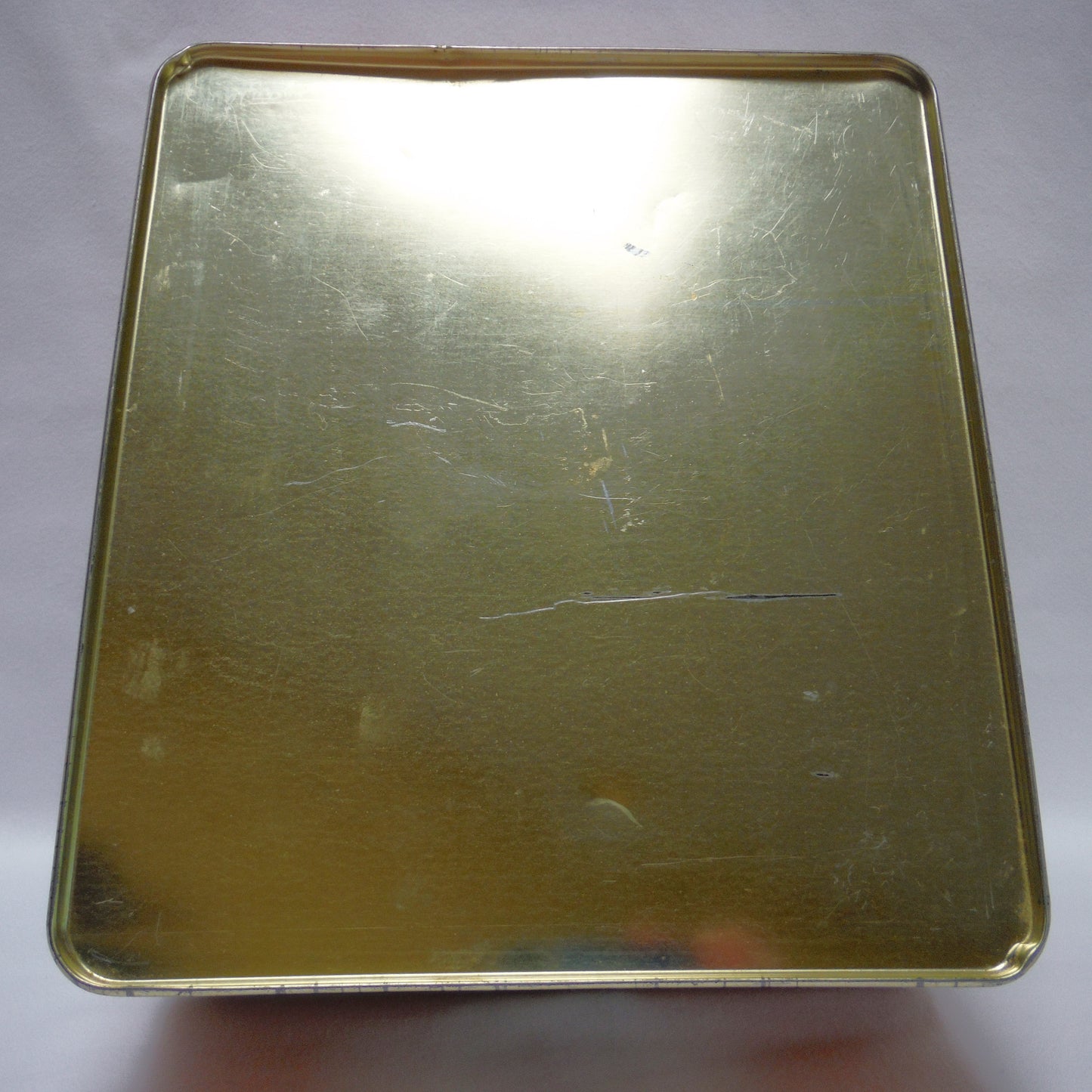 Vintage Square Photographic Tin Container:' EUROPEAN SWISS SPIEZ CASTLE', by Gray Dunn Biscuit Manufacturers of Scotland