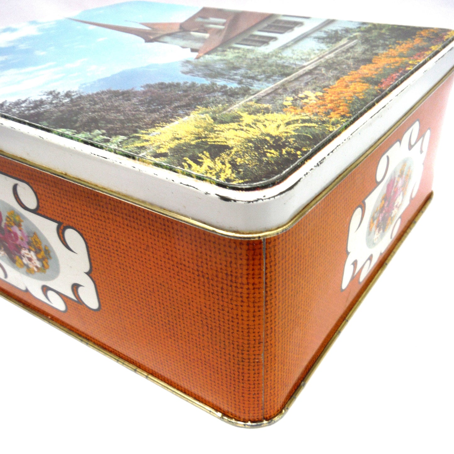 Vintage Square Photographic Tin Container:' EUROPEAN SWISS SPIEZ CASTLE', by Gray Dunn Biscuit Manufacturers of Scotland