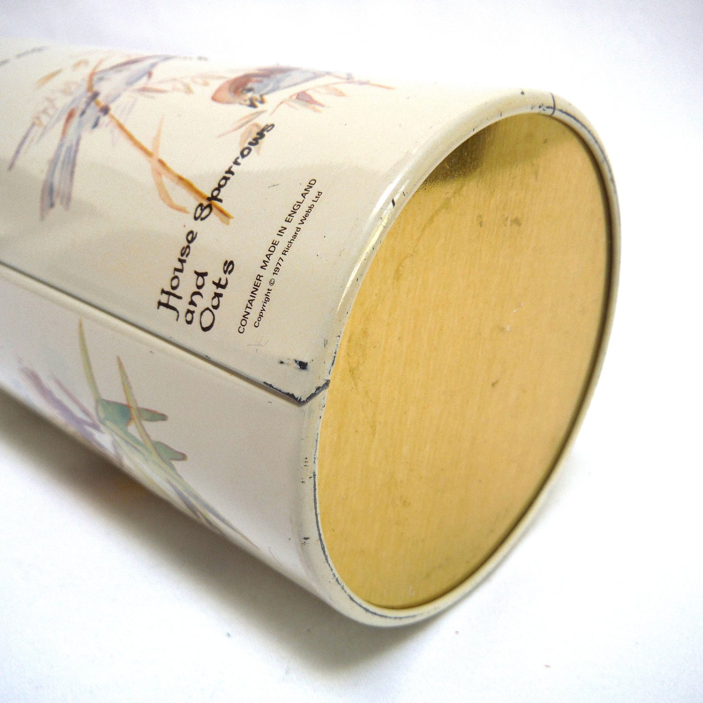 Vintage 1977 Round TEA TIN CADDY by Richard Webb of England: "BIRDS, BIRDS, BIRDS"
