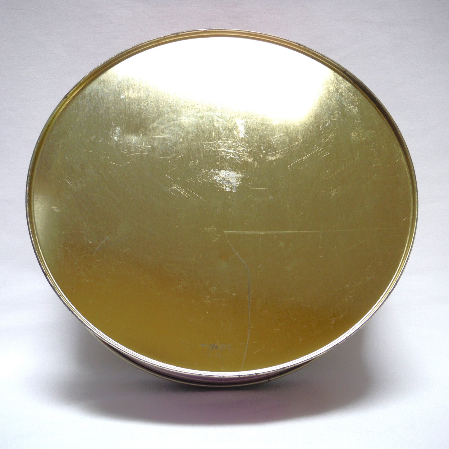 VINTAGE LARGE ROUND LILAC & YELLOW ROSE BISCUIT TIN, by Huntley & Palmers of London, England