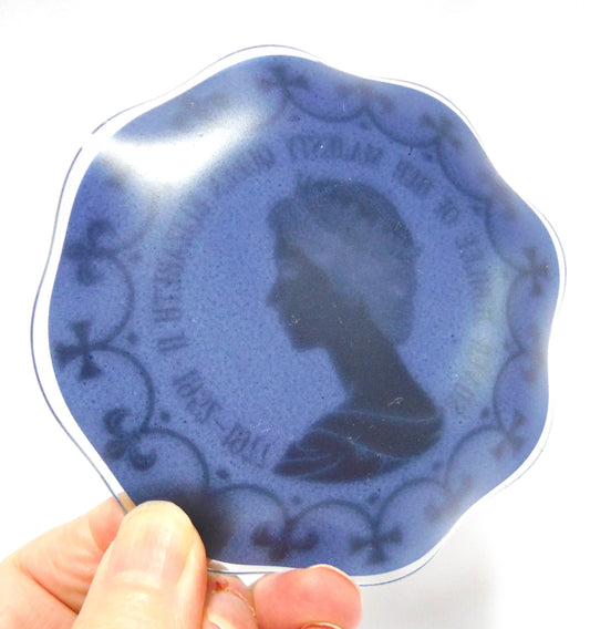 QUEEN ELIZABETH II SILVER JUBILEE: Round Glass Trinket Tray, 1977