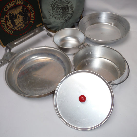 VINTAGE MESS KIT COOKING SET, Official Camping Mess Kit from EATON'S Canada. BRAND-NEW OLD-STOCK, Made in Japan