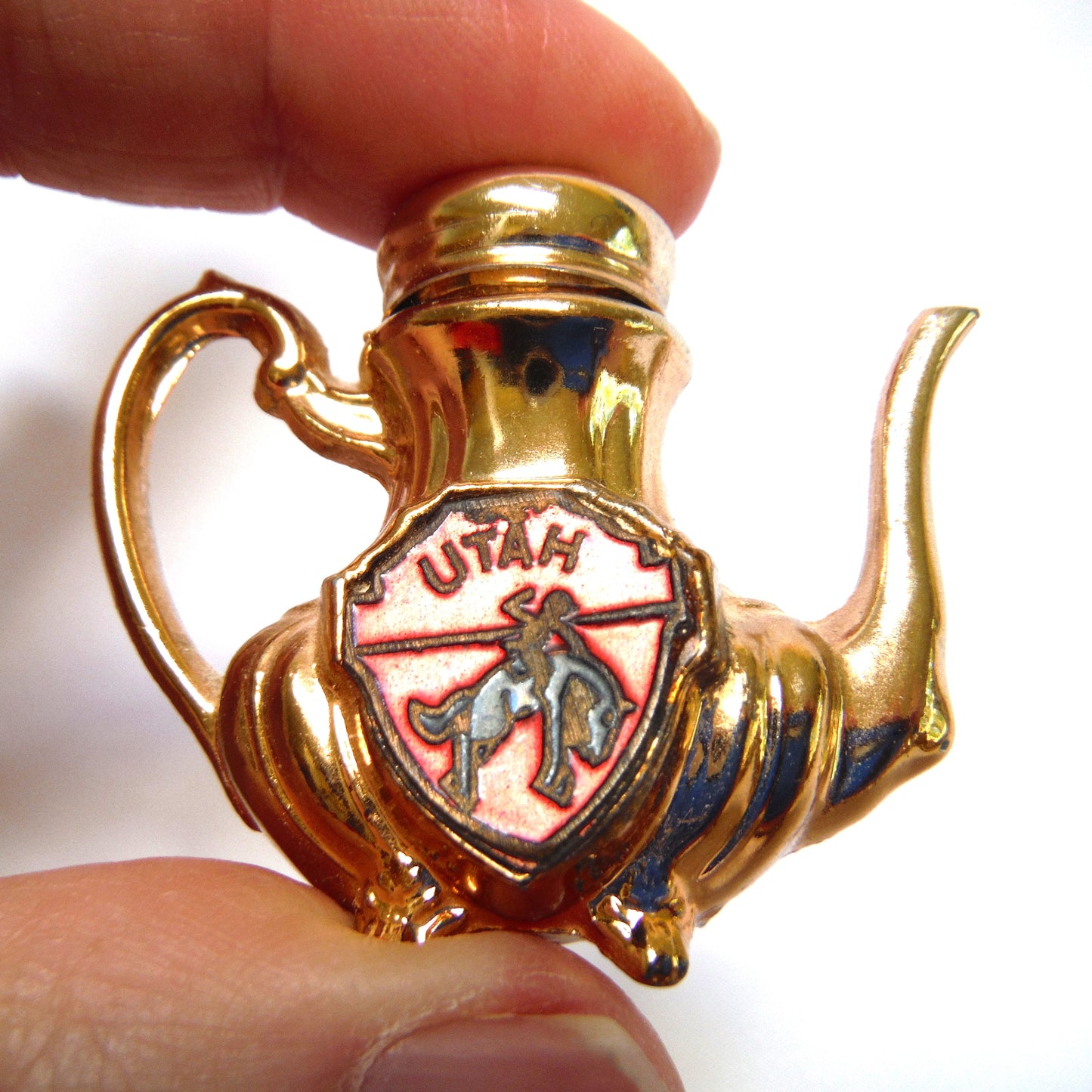 MINIATURE Salt & Pepper Shakers in "UTAH Coffee-Pot-Style" including the original serving tray, Made in 1960's Japan