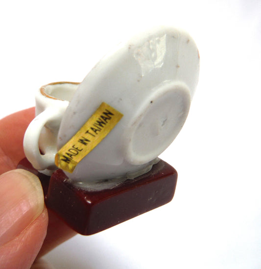 MINIATURE Cup and Saucer Vintage Souvenir from California, USA! Made in Taiwan 1960's