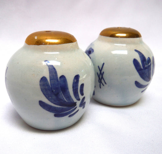 HOLLAND, Mid-Century Salt and Pepper Shakers Featuring Windmills