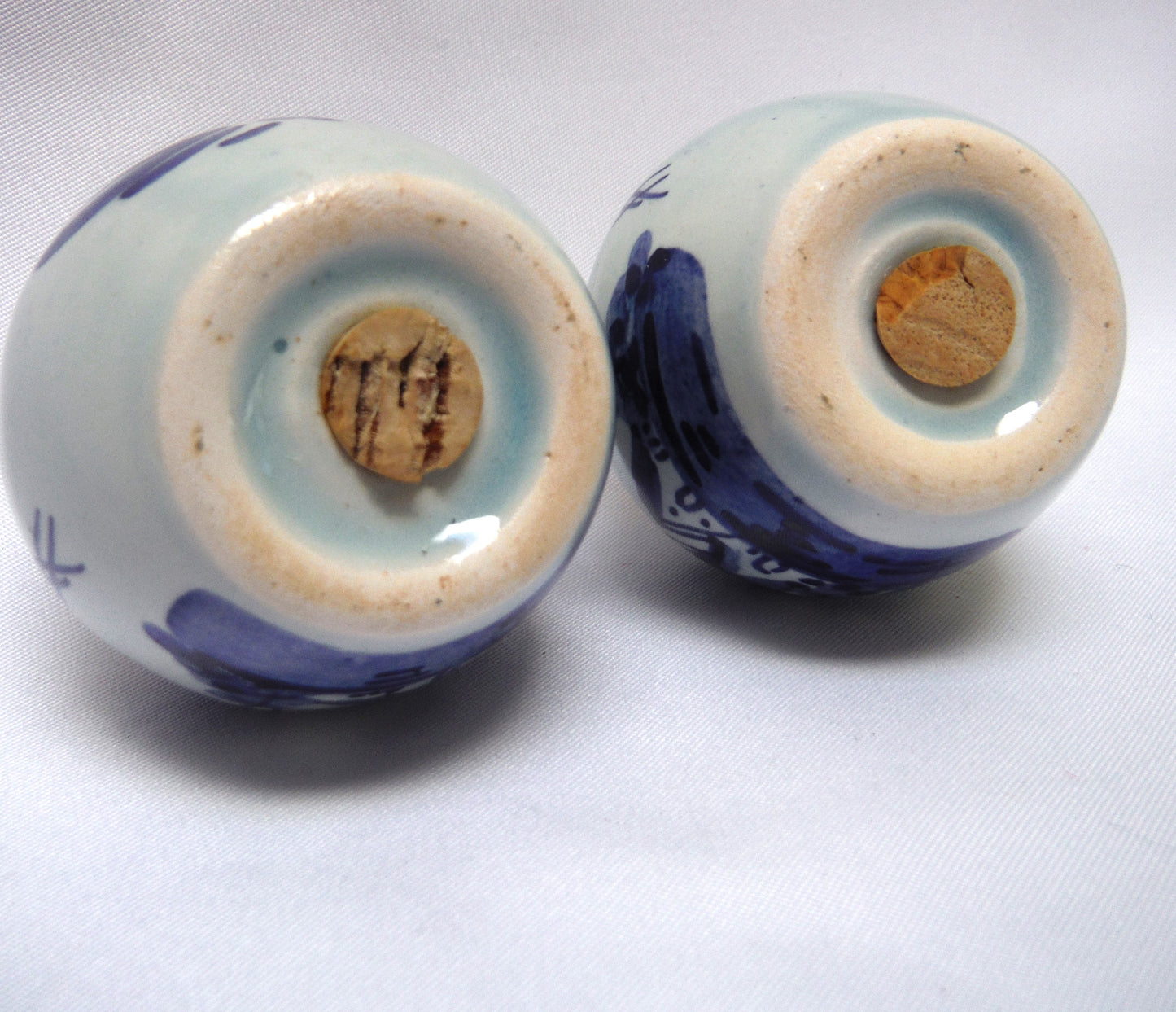 HOLLAND, Mid-Century Salt and Pepper Shakers Featuring Windmills