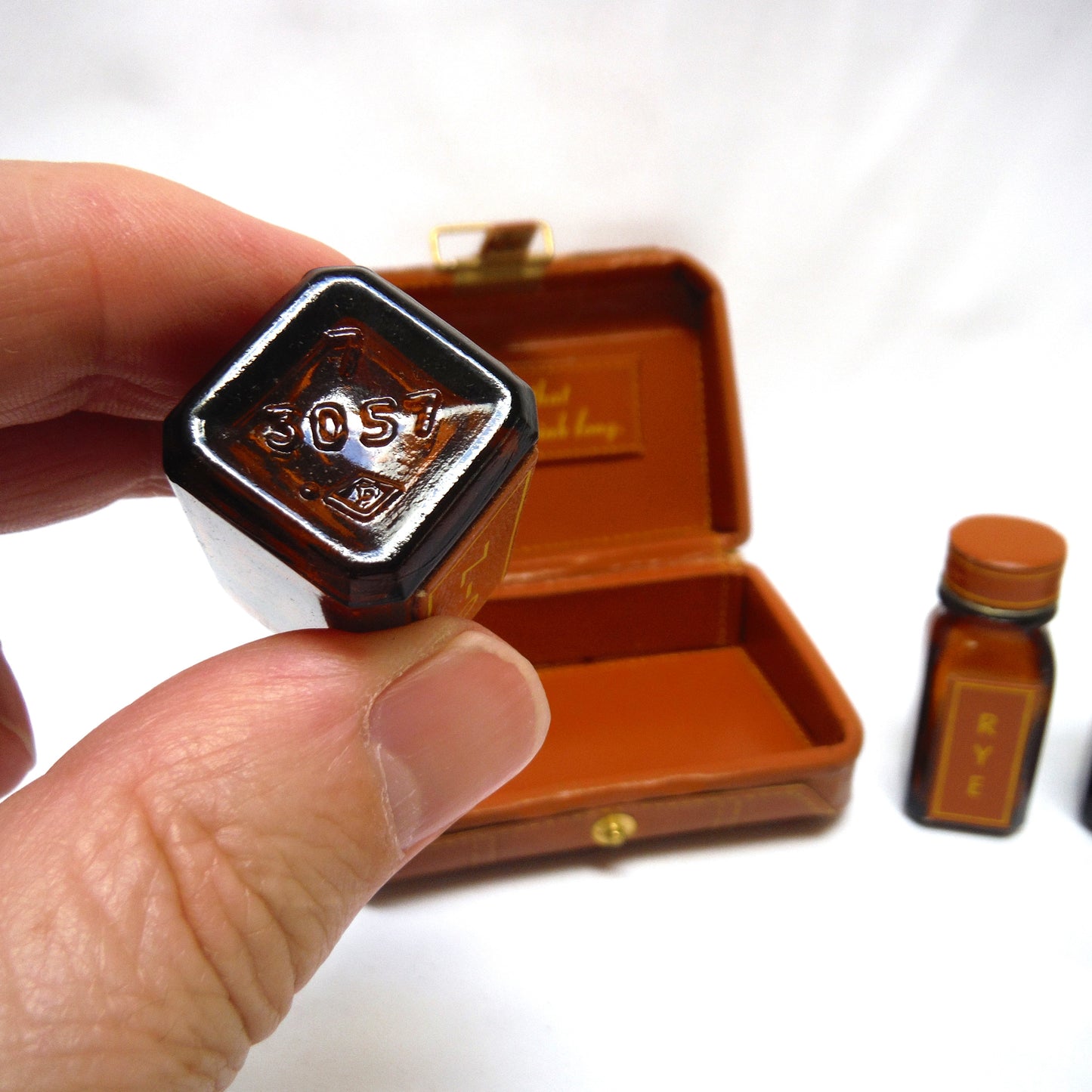 RARE Mid-Century Miniature Suitcase Bar from CASTLEGAR, BRITISH COLUMBIA, with 4 mini booze bottles, Hand Made in Canada