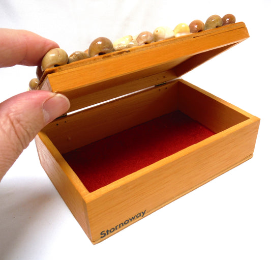 Spectacular Souvenir VINTAGE SEASHELL ENCRUSTED WOODEN BOX from Stornoway, Scotland