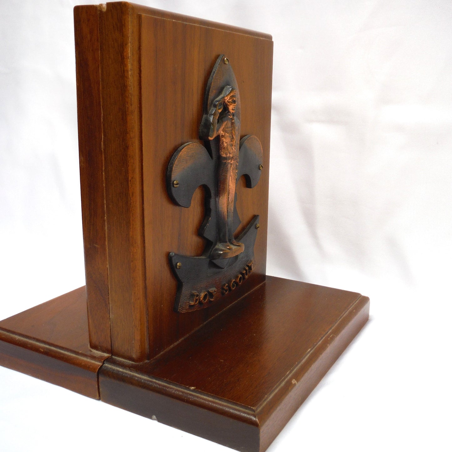 BOY SCOUTS Pair of Mid-Century Wood Bookends with Copper Cast 'Take The Salute' Boy Scout Logo