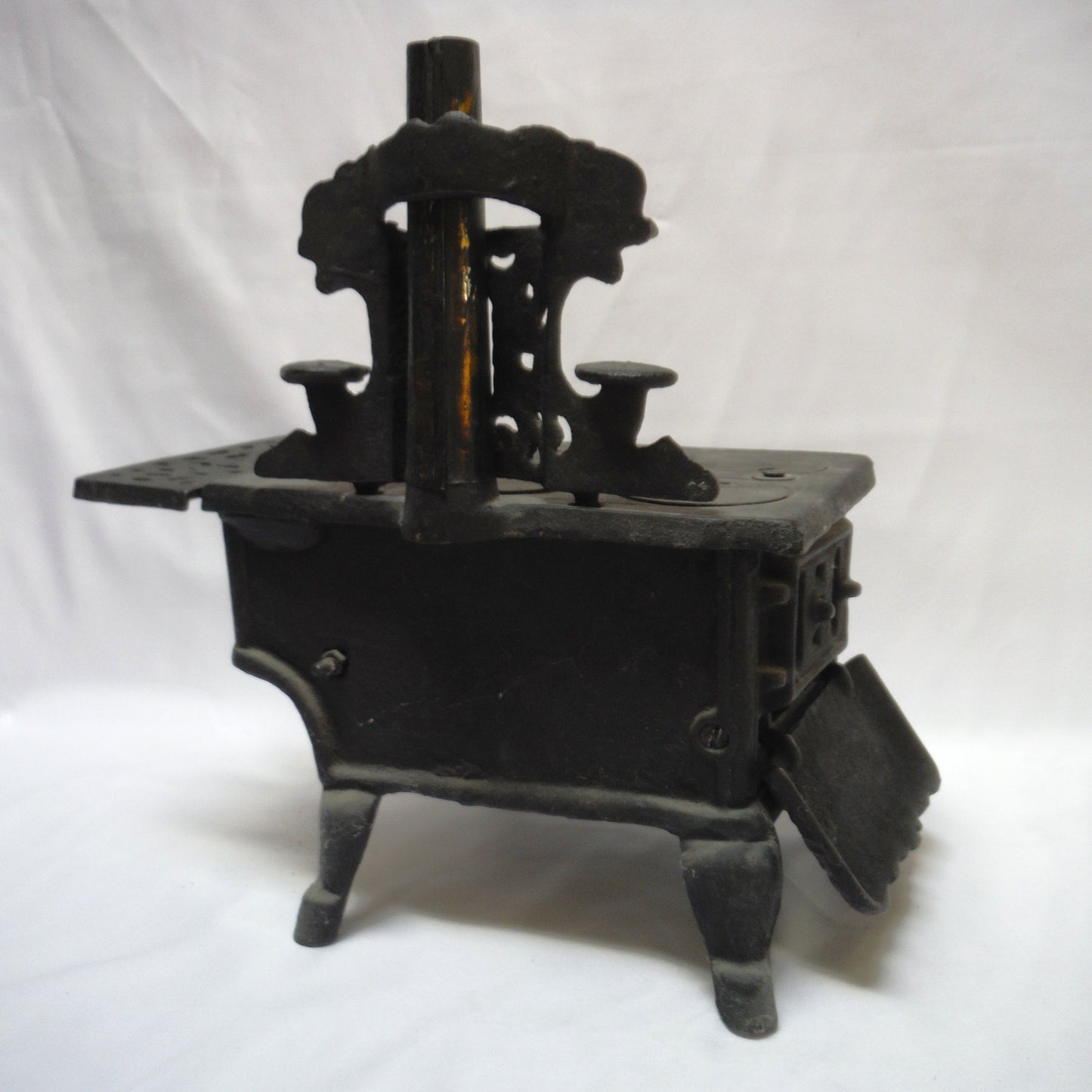 Antique CRESCENT BRAND Black Cast Iron Salesmans Miniature Stove, Beautiful Condition 1900's