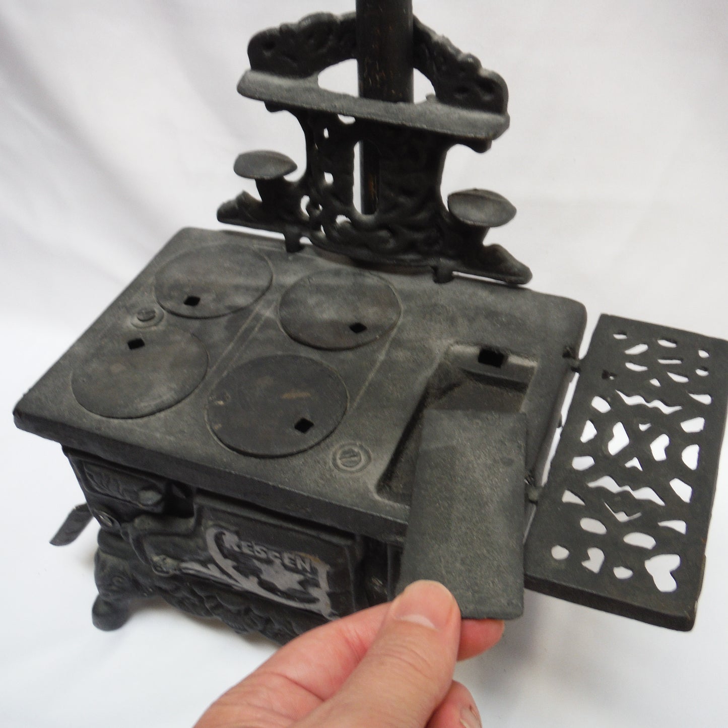 Antique CRESCENT BRAND Black Cast Iron Salesmans Miniature Stove, Beautiful Condition 1900's