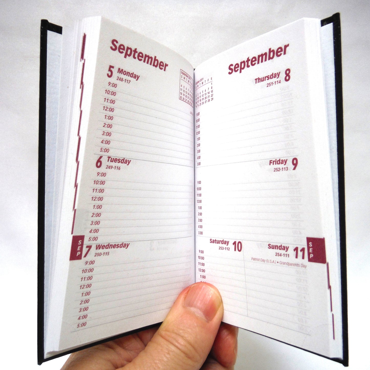 2011 BROWNLINE #C8303ASX Weekly Pocket Calendar, Brand New-Old Stock