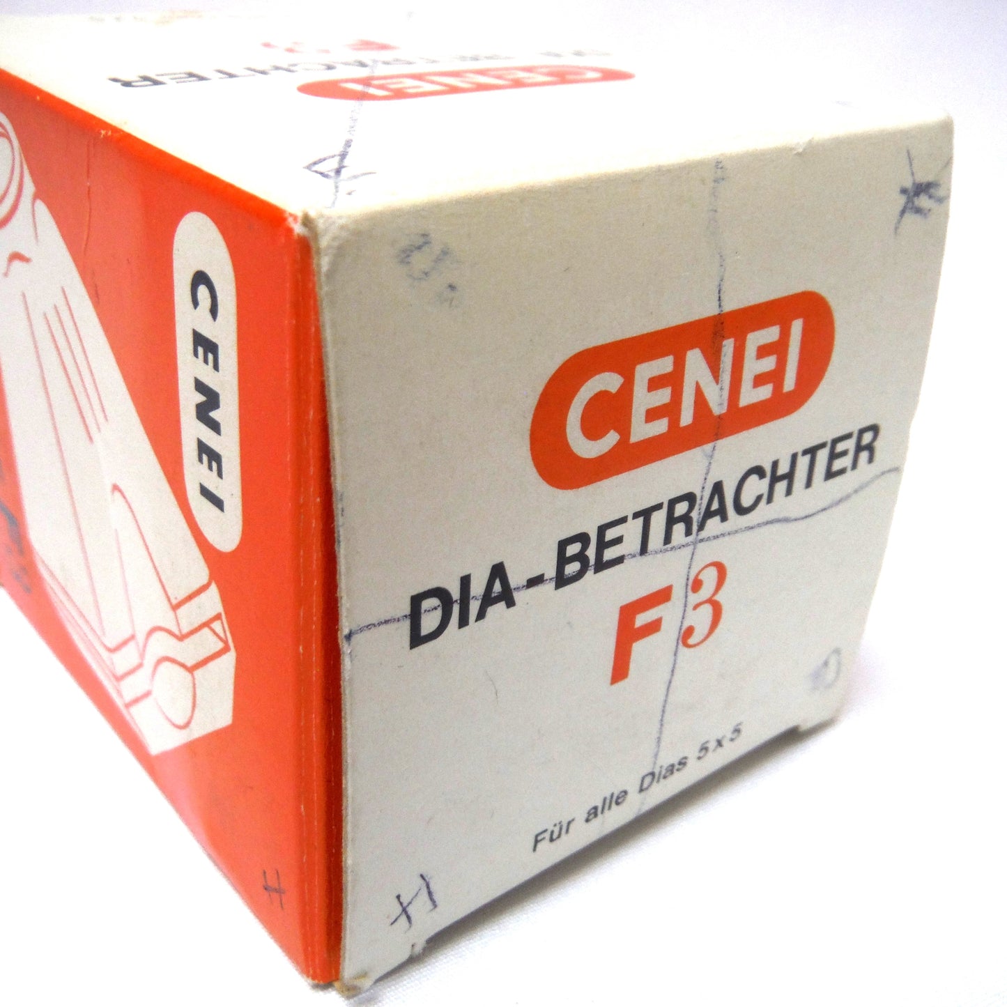 WEST GERMAN PHOTO SLIDE PROJECTOR (Cenei Visor F3 Carl Neithold) HAND VIEWER, in original box with FOUR original colour German military slides. Ultra-Rare!