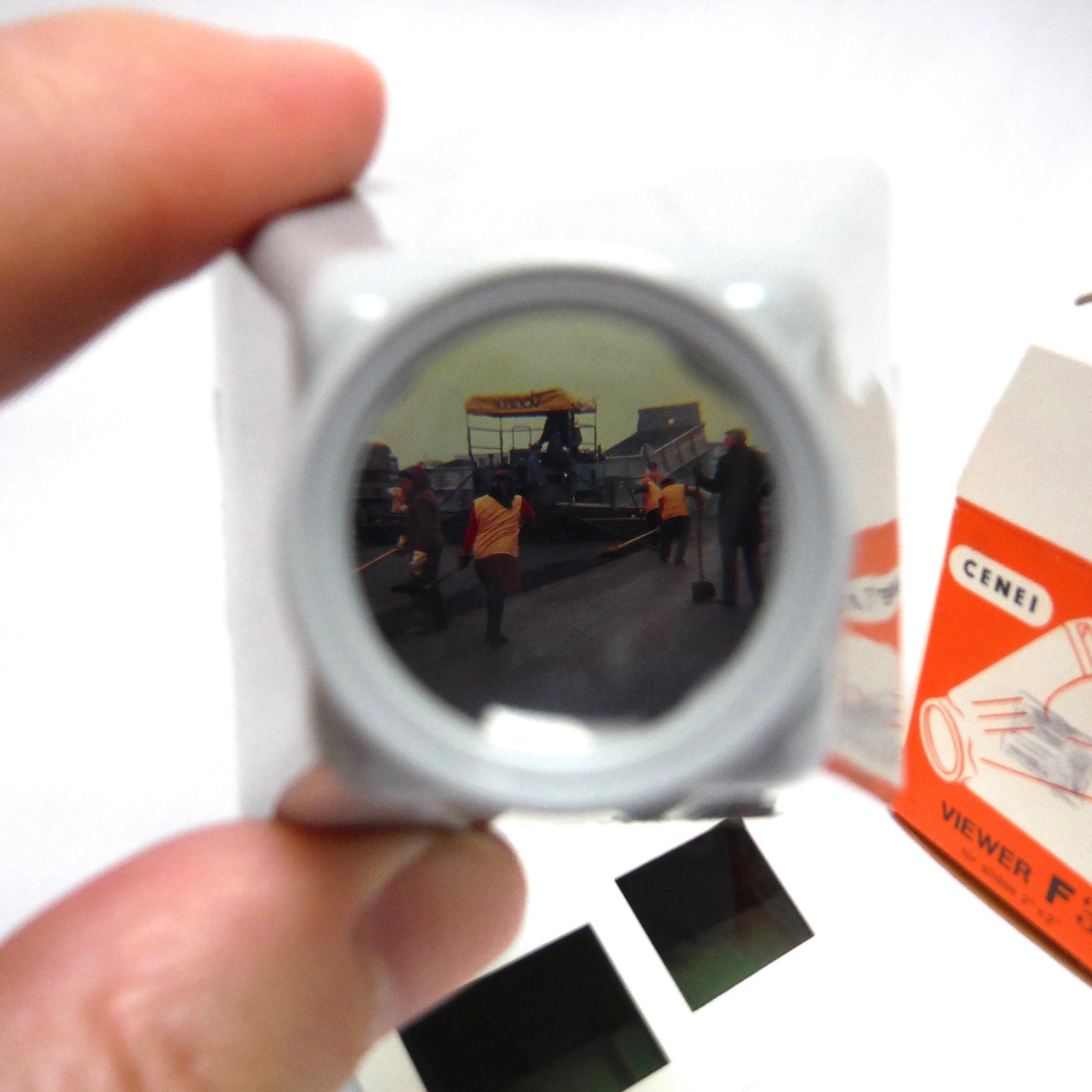 WEST GERMAN PHOTO SLIDE PROJECTOR (Cenei Visor F3 Carl Neithold) HAND VIEWER, in original box with FOUR original colour German military slides. Ultra-Rare!