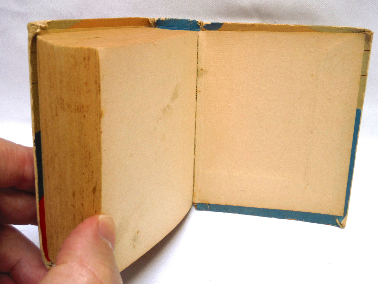 1940 Mini Thrilling Detective Story Book: The Radio Adventures of ELLERY QUEEN in 'The Adventure of The Last Man Club'
