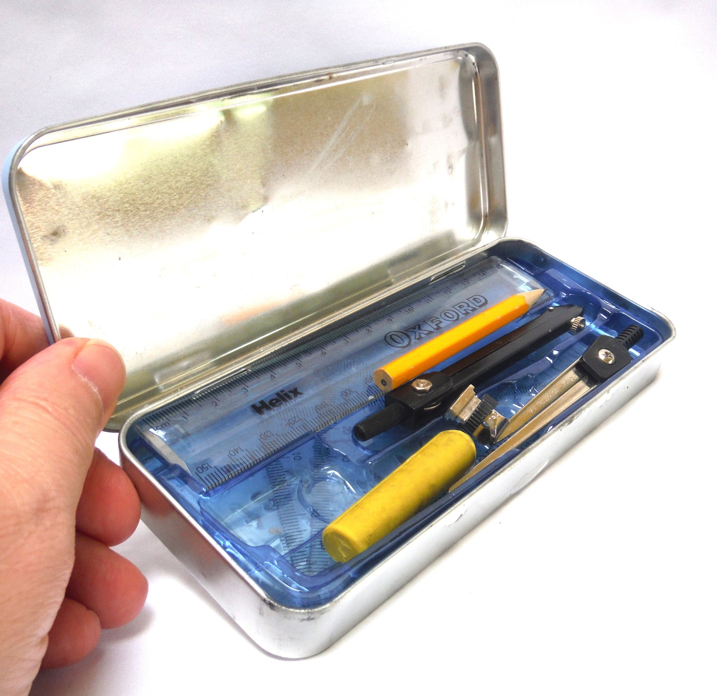 Vintage Tin Container: The CAMBRIDGE SET of Mathematical Instruments, Ensemble de Géométrie by Hilroy Canada