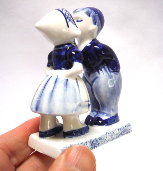Vintage Hand Painted Delfts Blue Statuette: TRADITIONAL DUTCH BOY AND GIRL KISSING