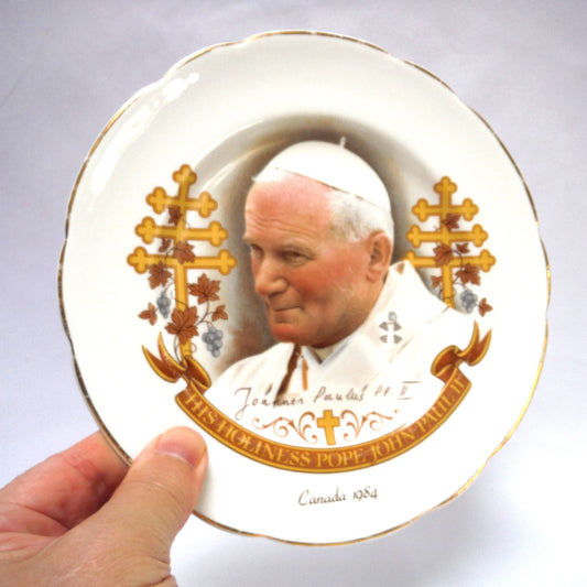 Commemorative Portrait Plate of HIS HOLINESS POPE JOHN PAUL II, Visit to Canada in 1984