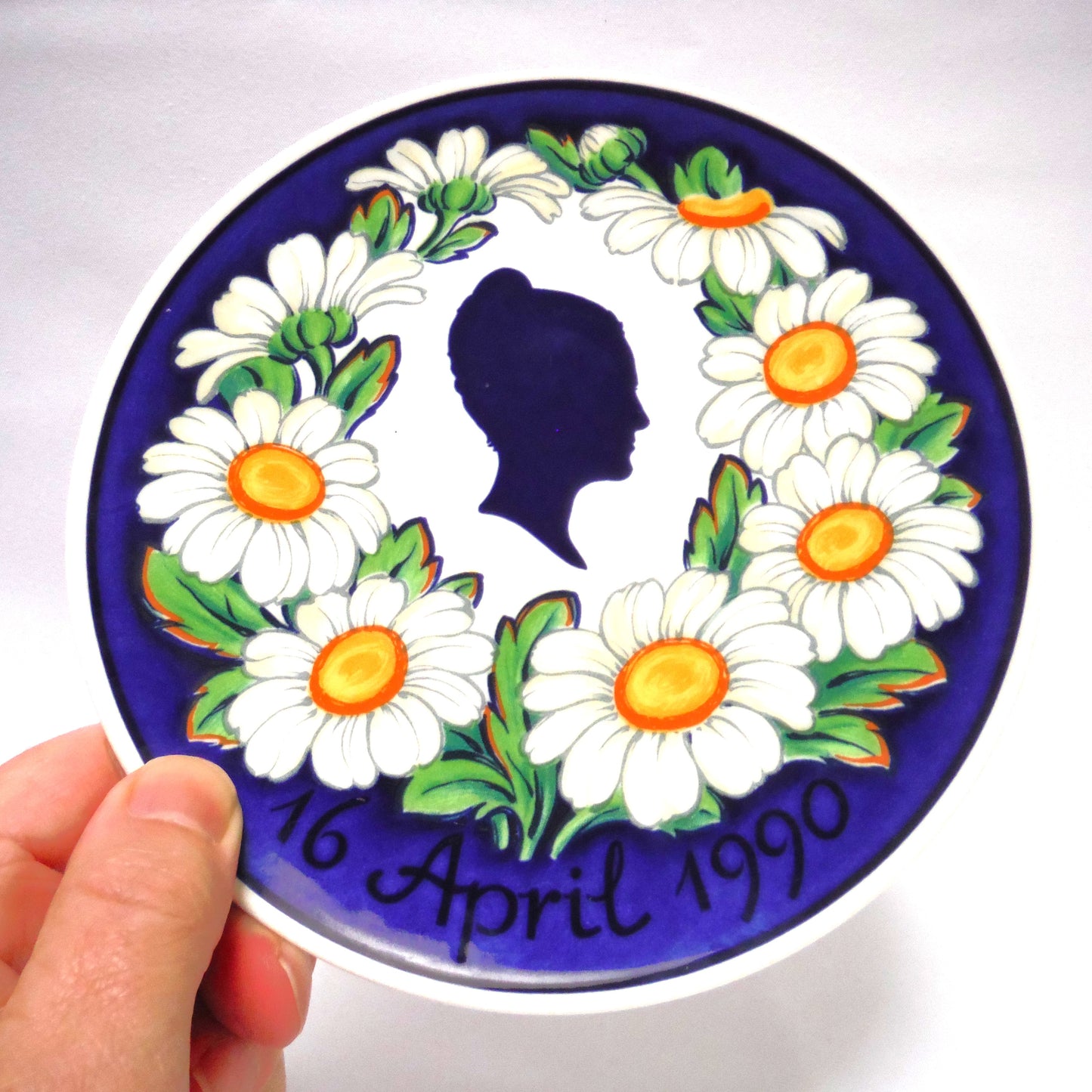 1990 QUEEN MARGRETHE II 50th BIRTHDAY PLATE, Royal Copenhagen Commemorative Plate Inscription 16 April 1990