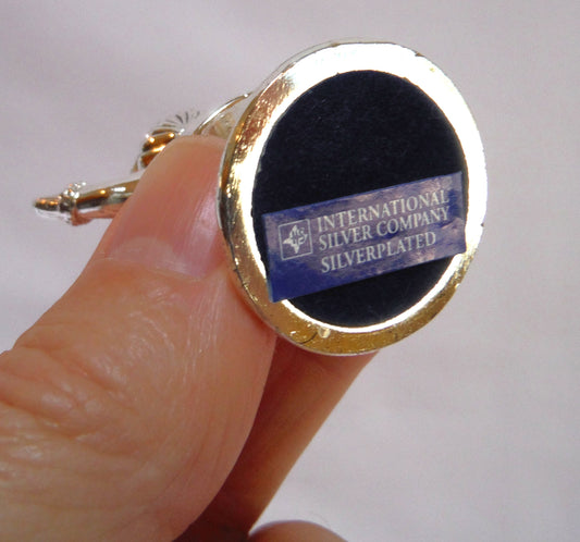 MINIATURE SILVERPLATED STATUES of SANTA & MRS CLAUS, by The International Silver Company