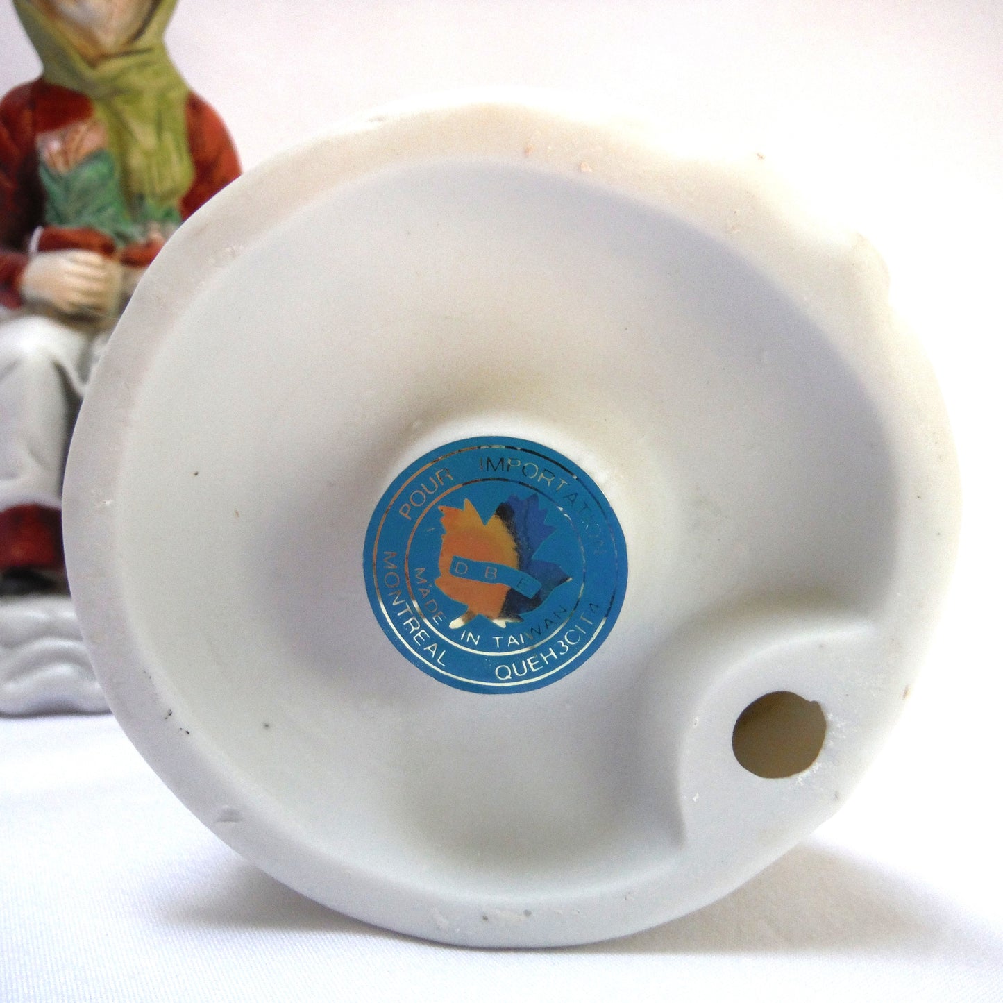 'OLD COUNTRY' GRANDMA & GRANDPA: Ceramic Hand-painted Statues by DBE of Taiwan