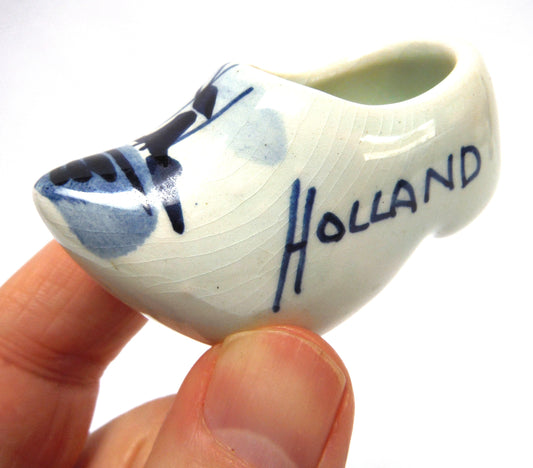 Vintage Hand Painted Delft Blue SMALL DUTCH SHOE