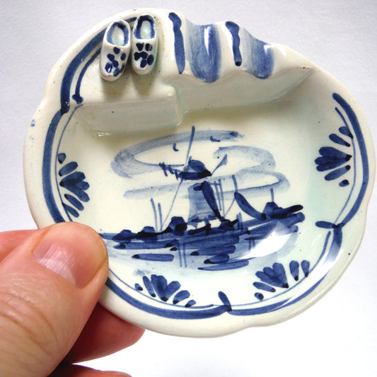 Vintage Hand Painted Delft Blue SMALL ASHTRAY WITH MINI PAIR OF SHOES