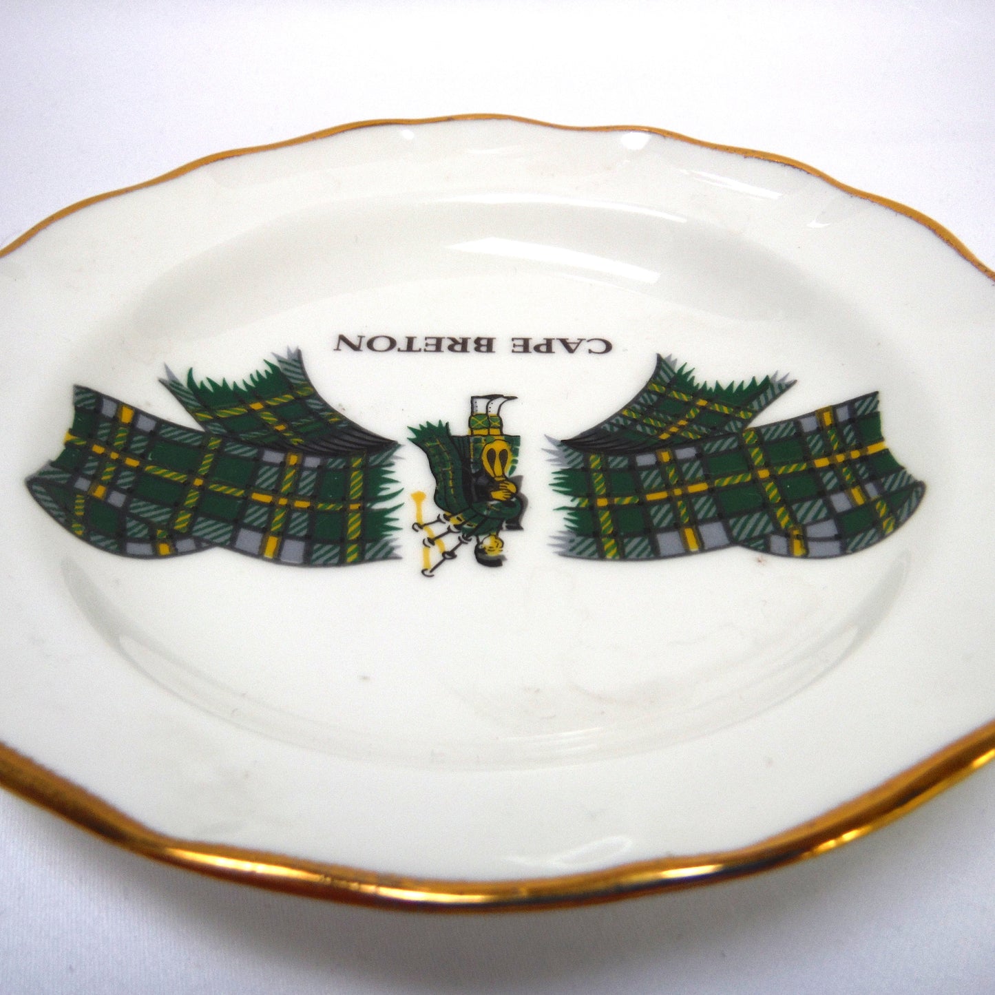 CAPE BRETON ISLAND, CANADA: Miniature Trinket Tray with CB Tartan & Piper!