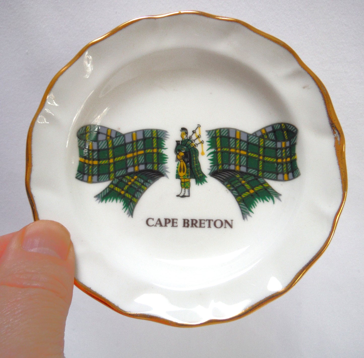 CAPE BRETON ISLAND, CANADA: Miniature Trinket Tray with CB Tartan & Piper!