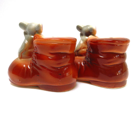 VINTAGE SALT & PEPPER SHAKERS: Cute Little Smiling Mouse Sitting on An Old Brown Boot