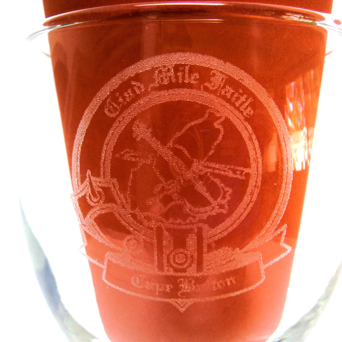VINTAGE 8-Inch TALL STRONG CLEAR WINE GLASS: Engraved 'Ciad Mile Failte, Cape Breton'