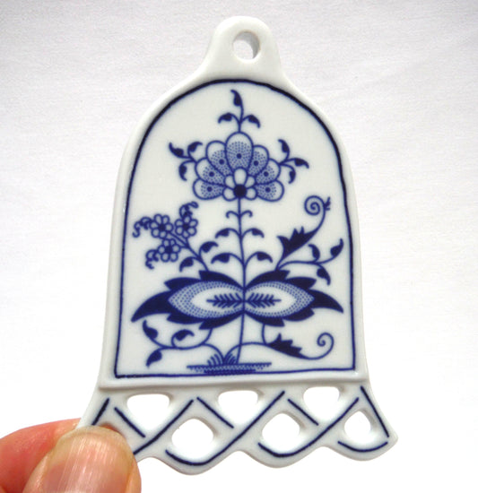 VINTAGE CERAMIC TREE DECORATION, THE FLAT BELL by Delft Blue of Holland