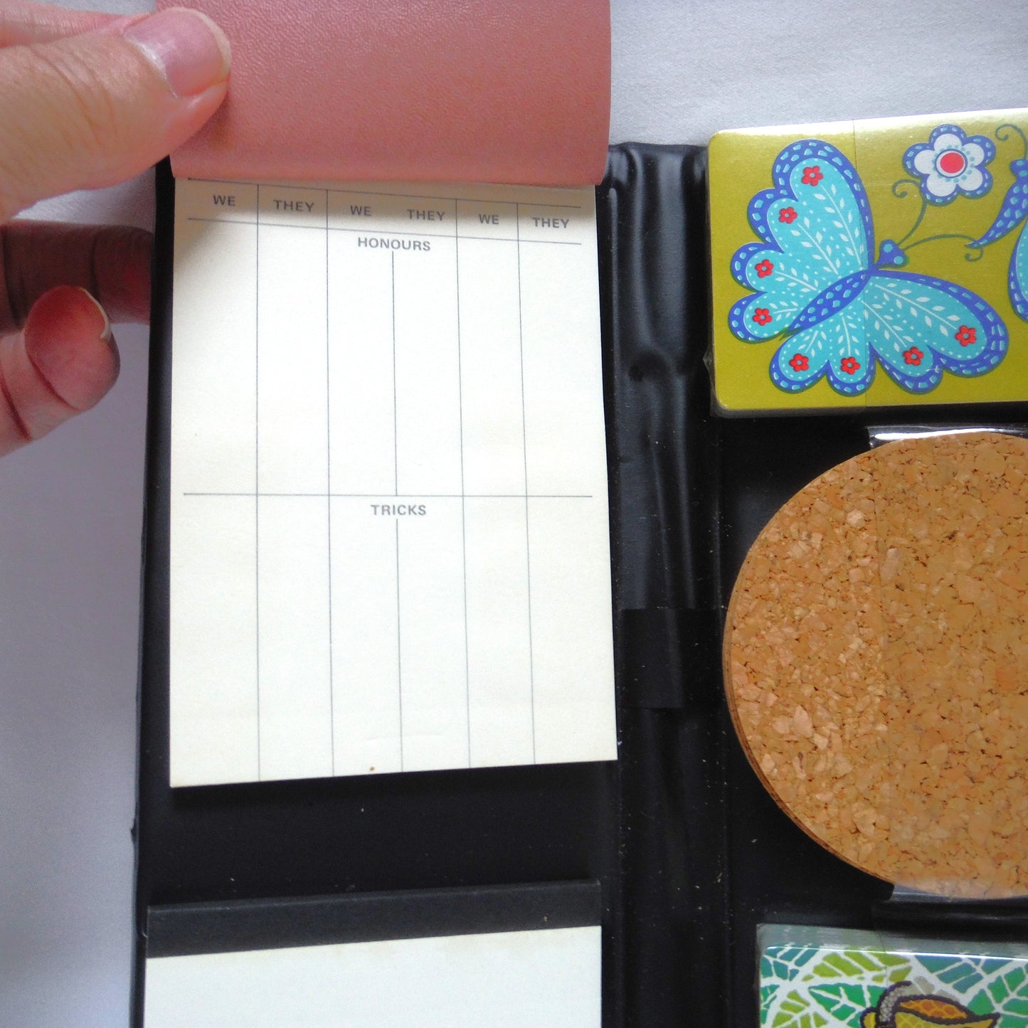 ULTRA RARE 1976 2-DECK POKER BRIDGE CARD PLAYING LEATHER POUCH KIT: "On The Move '76", A Vintage Automotive Industry Giveaway Gift!