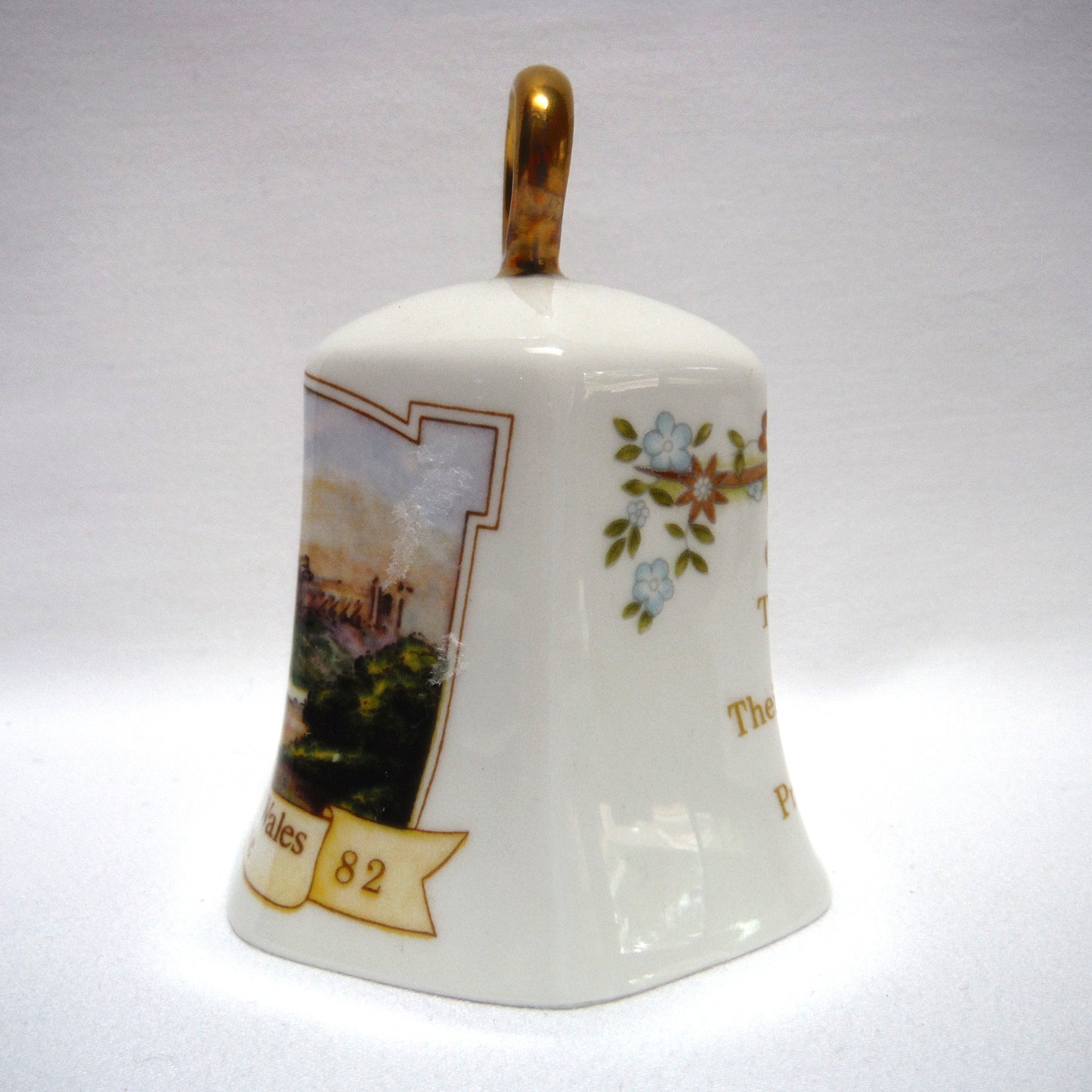 21st June 1982 PRINCE WILLIAM of WALES BIRTH SOUVENIR COMMEMORATE BELL, by Aynsley Fine China of England