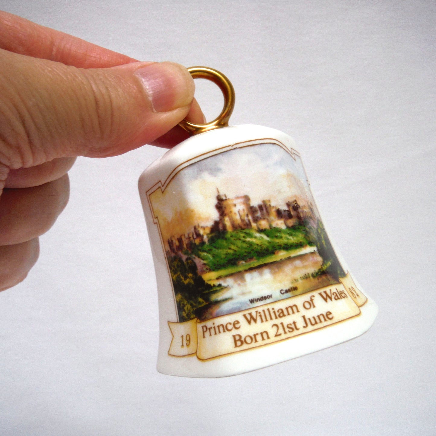 21st June 1982 PRINCE WILLIAM of WALES BIRTH SOUVENIR COMMEMORATE BELL, by Aynsley Fine China of England