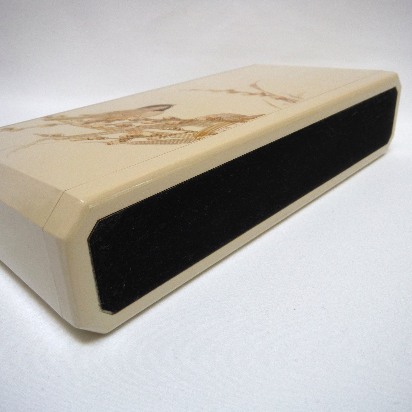 OTAGIRI LACQUERWARE DESKTOP ORGANIZER PAD AND PEN HOLDER, in a stunning taupe and gold chickadee from Japan!