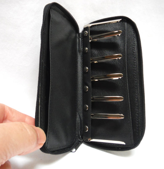 VINTAGE BRITISH POCKET COIN HOLDER, Black Leather Zippered Mint Condition