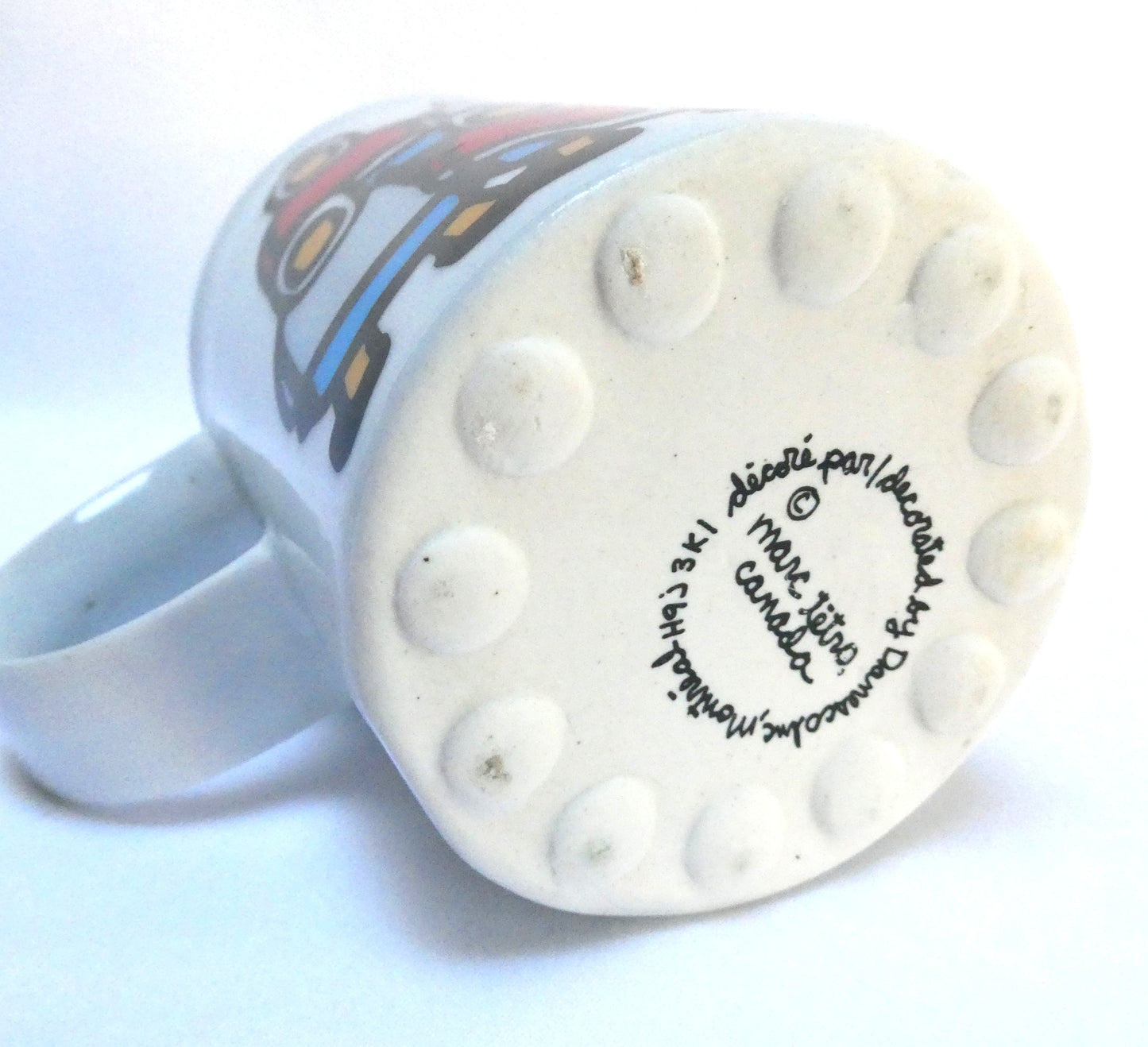 COLLECTIBLE CERAMIC MUG BY CANADIAN ARTIST MARC TETRO By Danesco of Montreal: 'THE INUIT FAMILY'