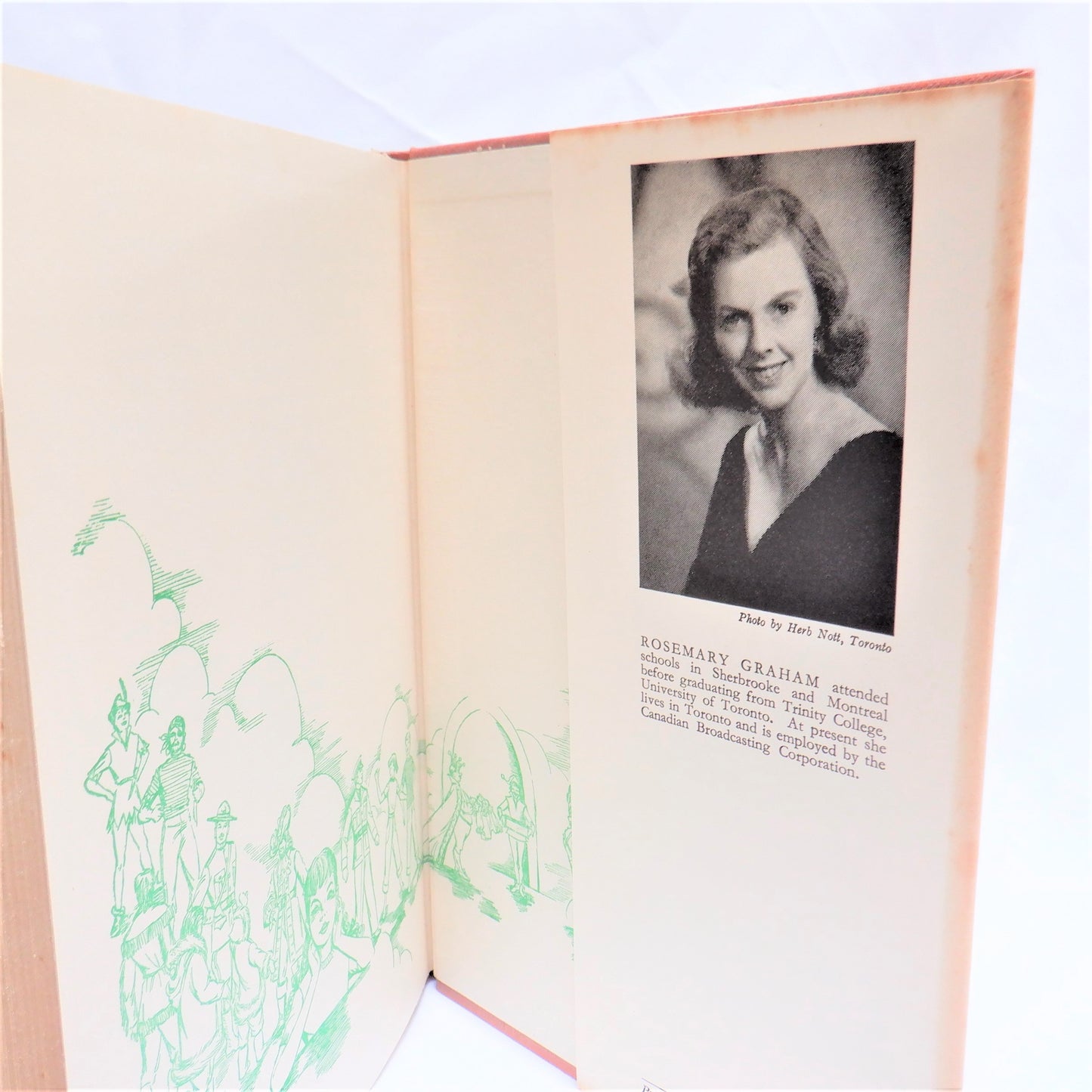 FLYING O'FLYNN, a Young Reader Adventure Story by Rosemary Graham (1958 1st Ed.)