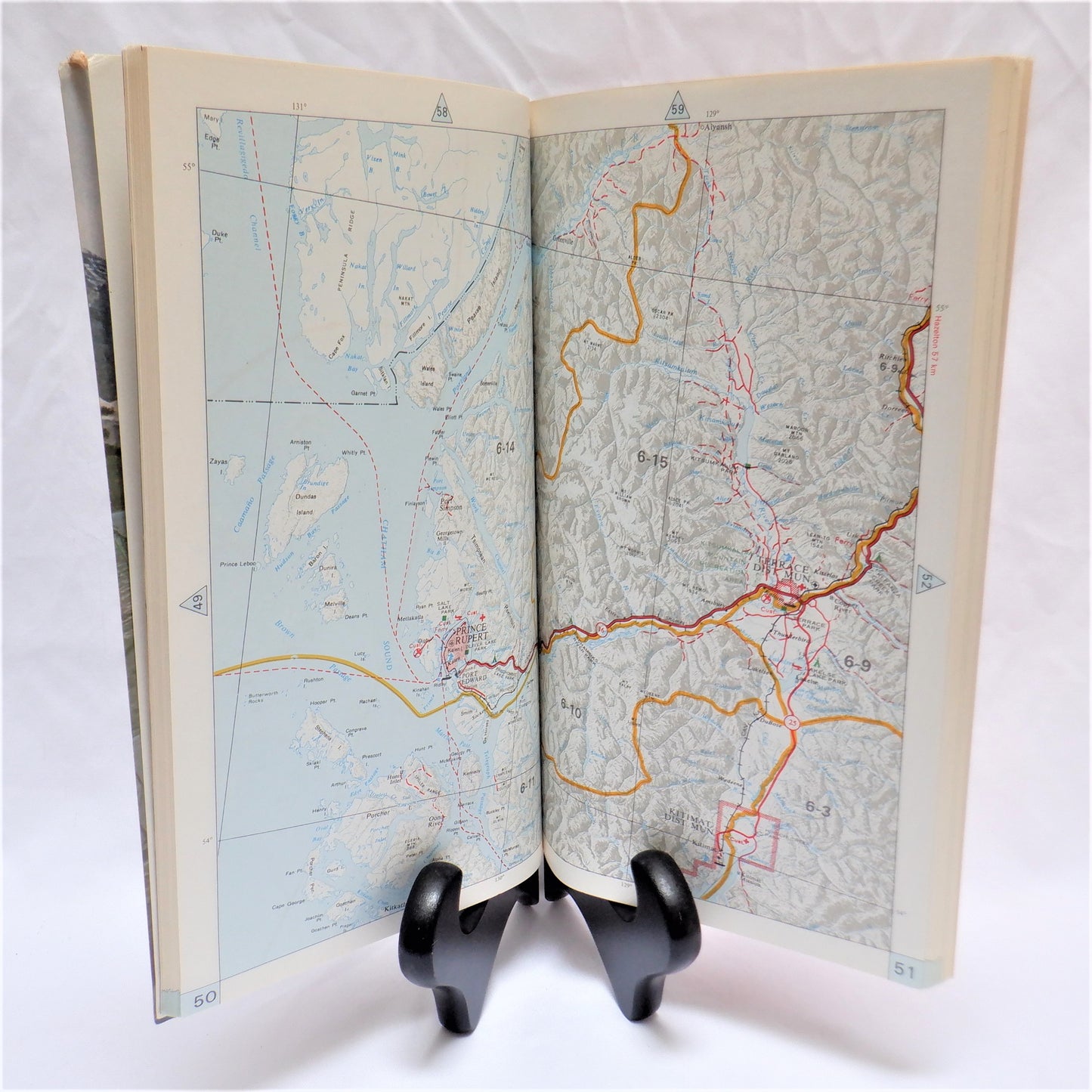 BRITISH COLUMBIA RECREATIONAL AUTO TRAVEL ATLAS, 1:600,000 scale by The Province of BC, 1981