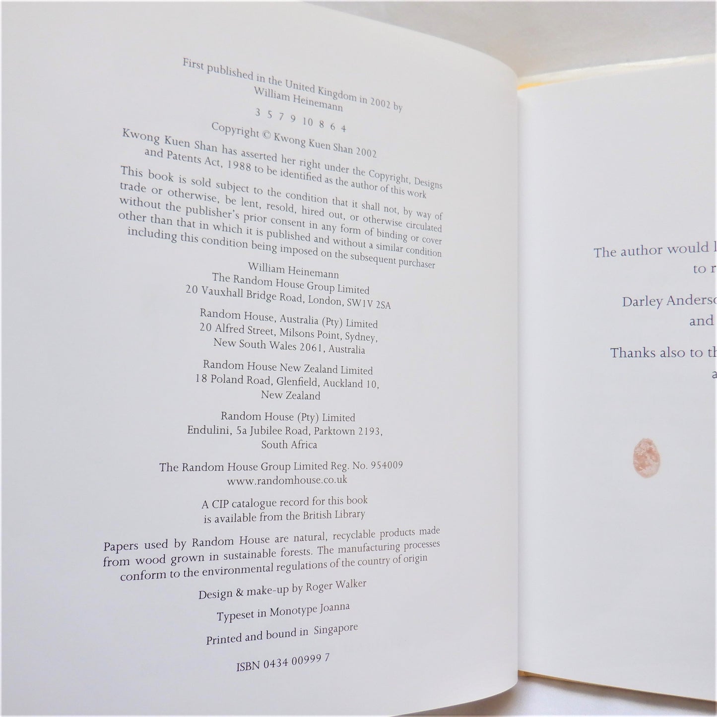 THE CAT AND THE TAO, By Kwong Kuen Shan (2002 1st Ed.)