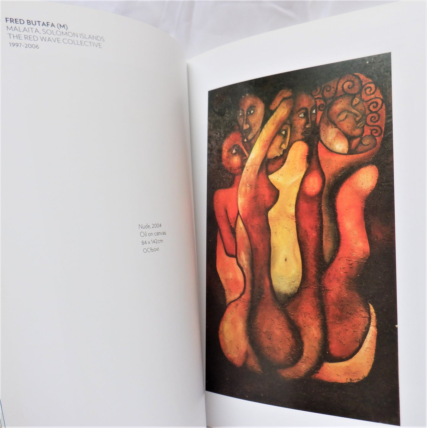 HIDDEN TREASURES, Contemporary Pacific Art from the Oceania Centre Collection (2012 1st Ed.)