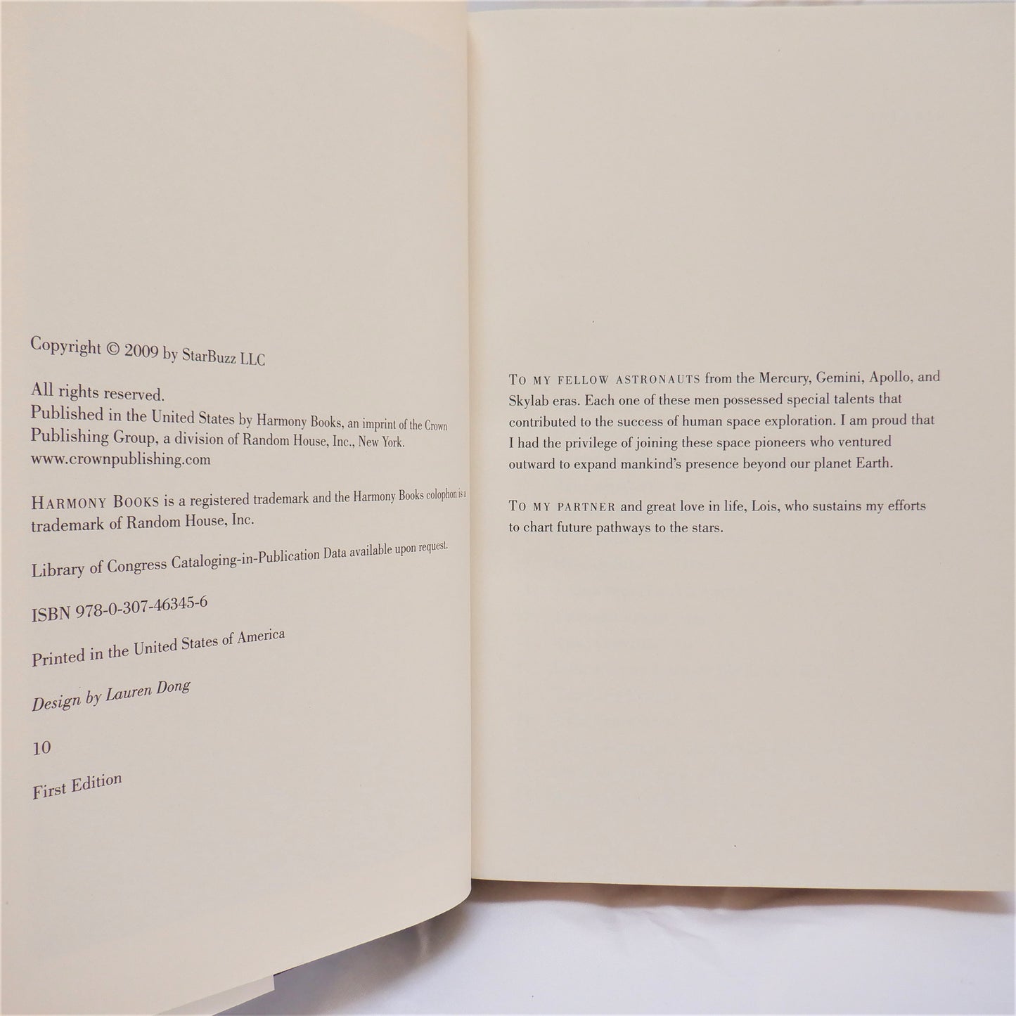 MAGNIFICENT DESOLATION, The Long Journey Home from the Moon, by Buzz Aldrin with Ken Abraham (2009 1st Ed.)