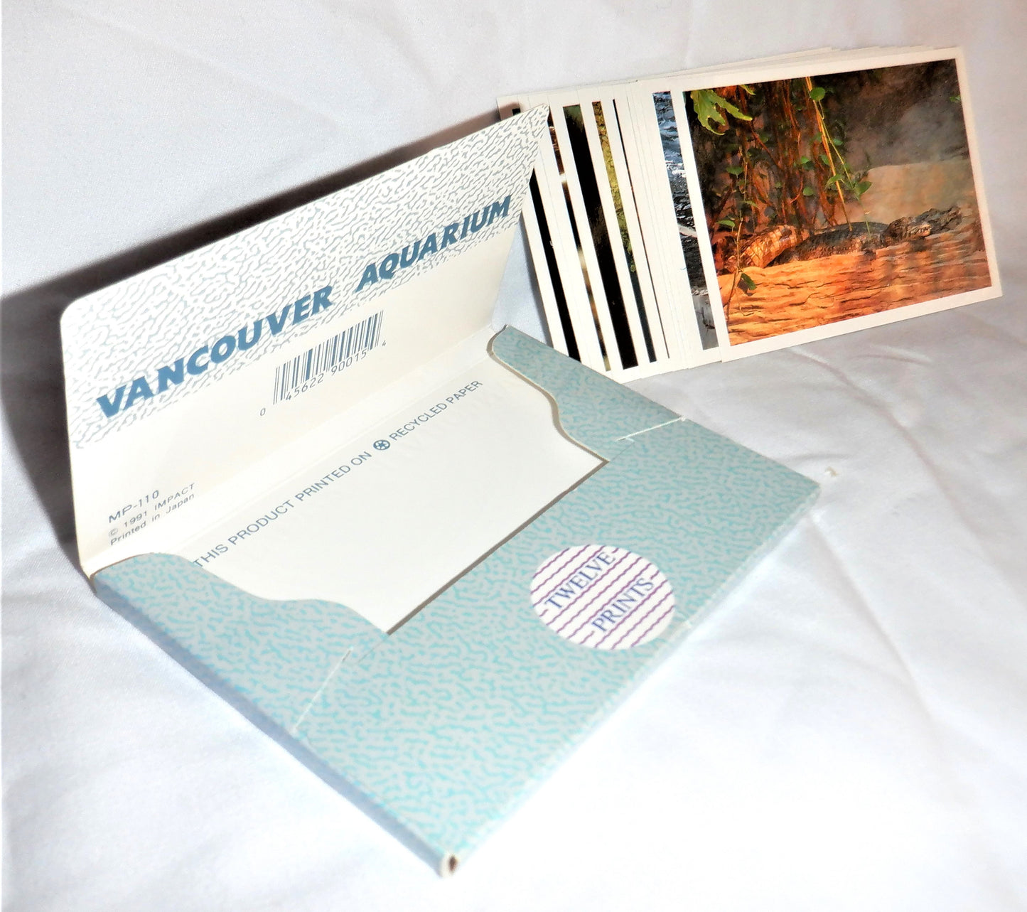 VANCOUVER AQUARIUM, British Columbia, Canada: 12-Real Animal Photograph Vintage Souvenir Set, Made in JAPAN, 1991