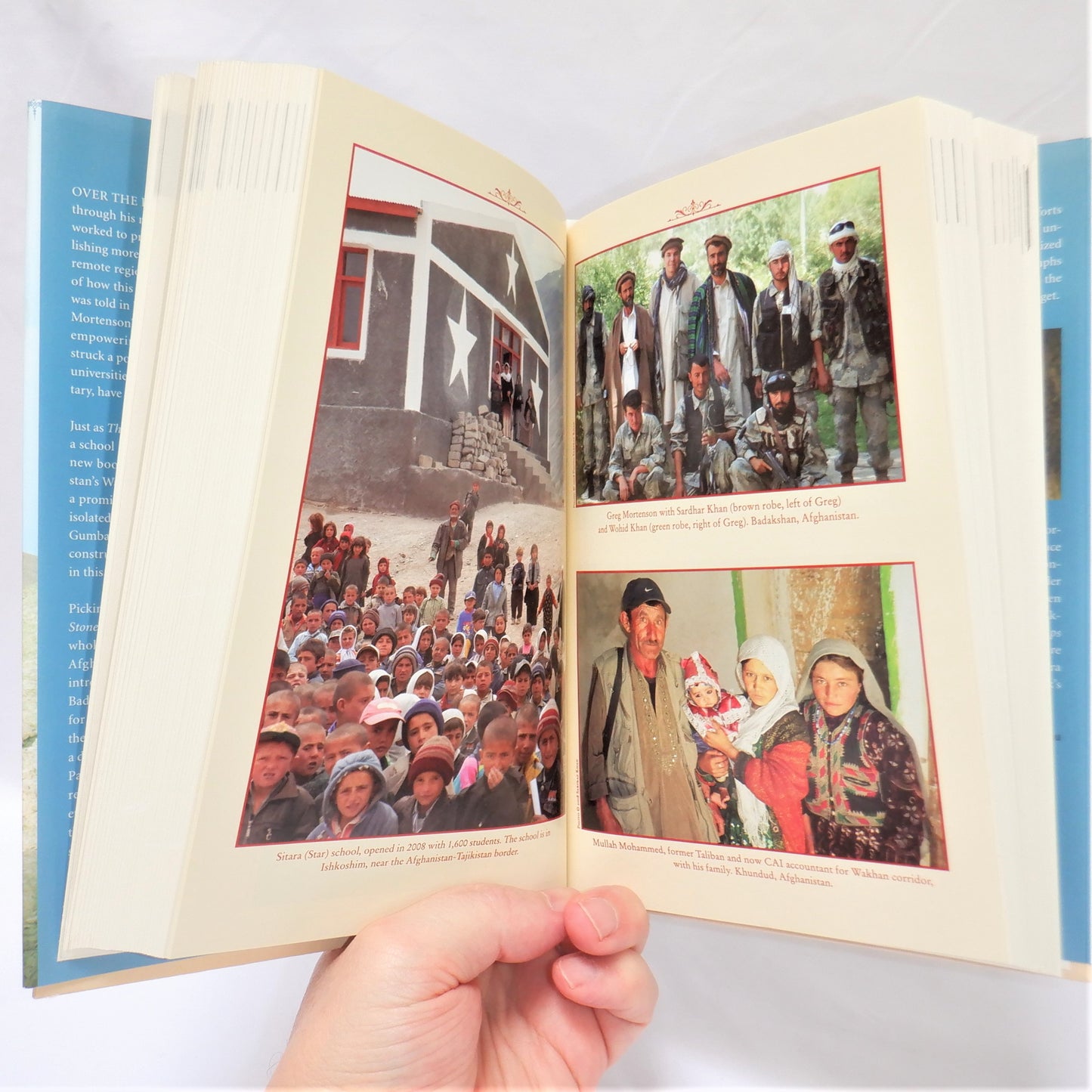 STONES INTO SCHOOLS, Promoting Peace With Books, Not Bombs, by Greg Mortenson (1st Ed. SIGNED)