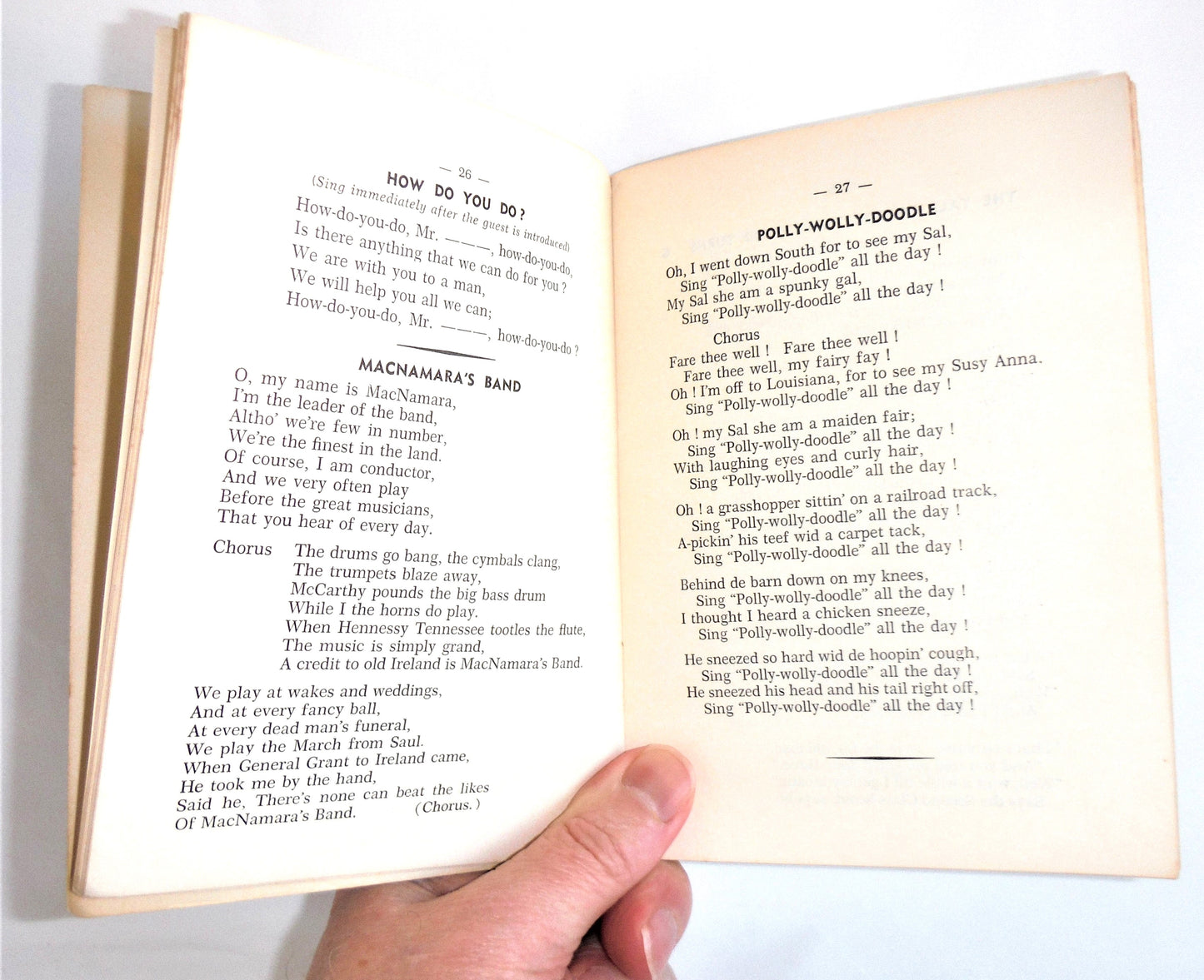 THE CAMPFIRE SONG BOOK, Published by The National Council Boy Scouts of Canada, 1963