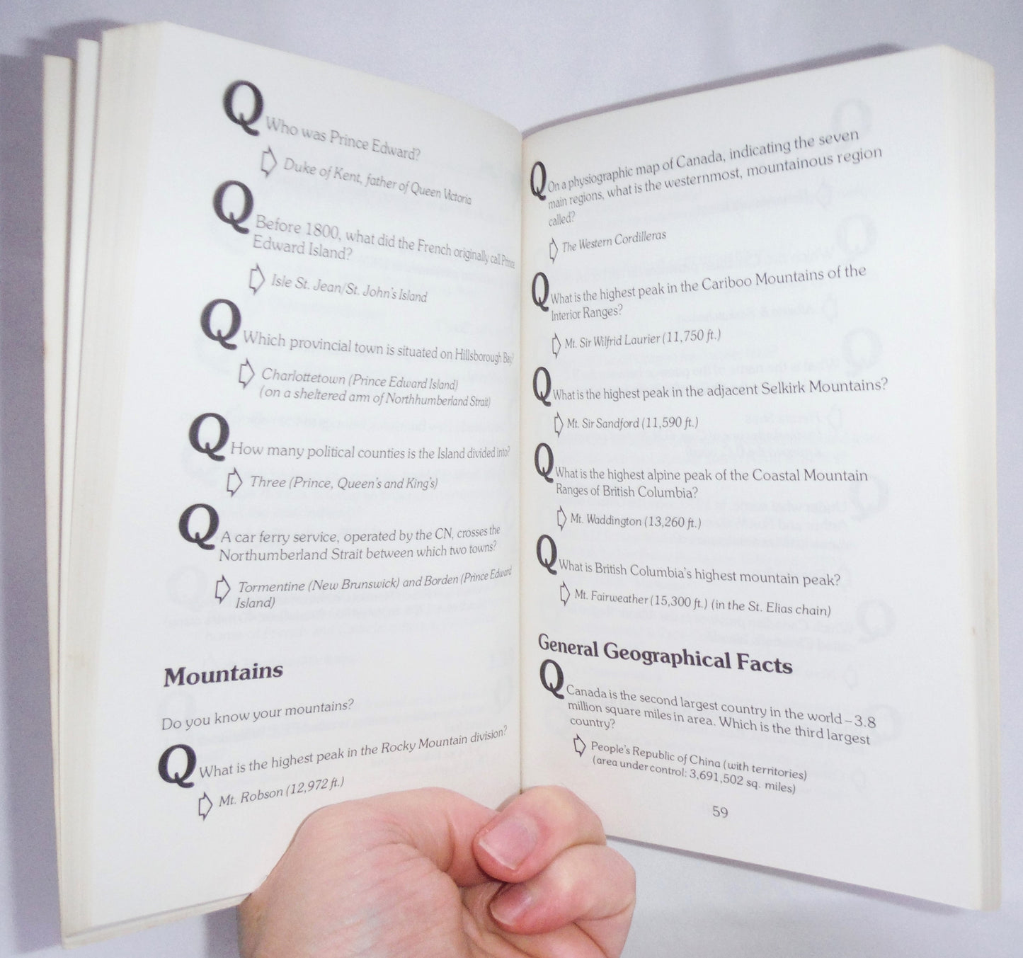 THE GREAT CANADIAN QUIZ BOOK, by Paul Russell (1977 1st Ed.)