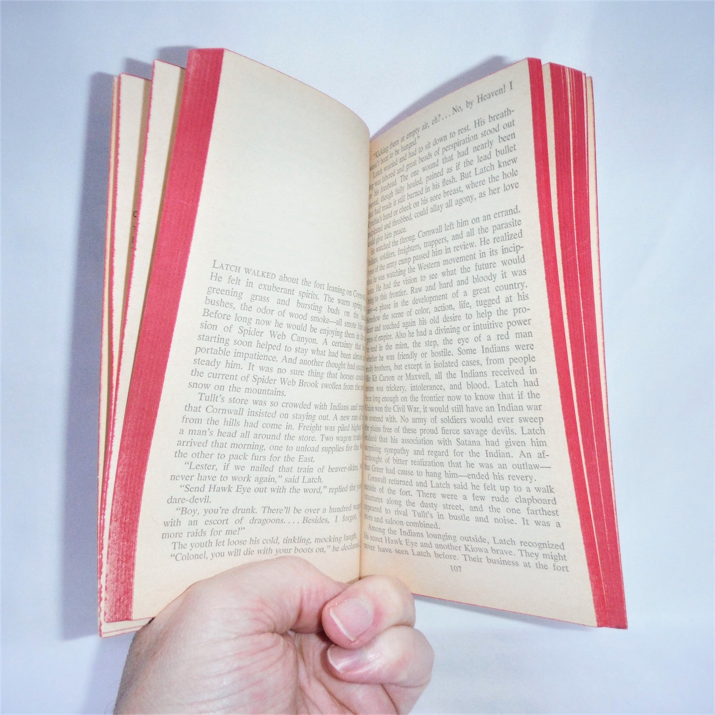 THE LOST WAGON TRAIN, by Zane Grey (Canadian Pocket Book Edition, 1968)